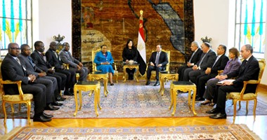 رئيسة جمهورية أفريقيا الوسطى تطالب السيسى بإعادة فتح سفارة مصر ببلادها