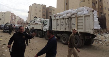 بالصور.. ضبط  30  طن بضائع غير خالصة الرسوم  الجمركية داخل 3 مخازن  ببورسعيد