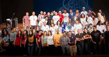 مؤسسة "حلم" تحتفل بنجاح 50 طالبا بتقديم شهادات خبرة من جامعة "جورجيا".. السبت
