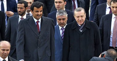 أردوغان وأمير قطر يؤديان صلاة الجمعة فى أنقرة