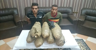 ضبط سائق وعاطل بحوزتهما 20 كيلو بانجو بعد مطاردة مع الشرطة بالقليوبية