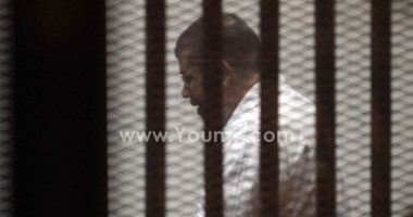 تأجيل محاكمة مرسى و14 قياديا إخوانيا بالاتحادية لـ4 ديسمبر