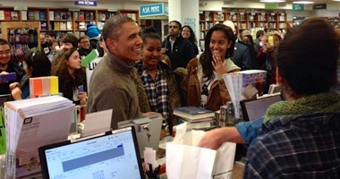 أوباما يحرص على شراء الكتب مع أسرته هذا الأسبوع