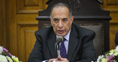 أول قانون لجرائم الإنترنت فى مصر.. يتضمن معاقبة كل من أنشأ موقعا يحرض على الجريمة بالحبس سنتين.. والغرامة 5 آلاف جنيه لكل من استخدم بريدا إلكترونيا لا يخصه.. وحجب المواقع المهددة للأمن القومى