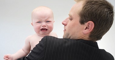 دراسة أمريكية: مخ الأب يتطور وتزداد عاطفته مع قدوم مولود جديد