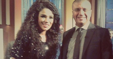 بالصور.. كواليس حلقة أمينة فى رأس السنة مع عمرو الليثى فى "بوضوح"
