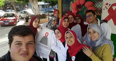 الاتحاد المصرى لطلاب صيدلة الإسكندرية يودع 2014 بحملة توعية بالإيدز