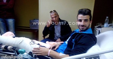 جمعة وحمص ولاعبو دجلة يزورون عبدربه ومتولى بالمستشفى