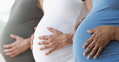 استشارى: وضع الحوامل مكياجا يحتوى على فيتامين "A" يسبب تشوهات للجنين