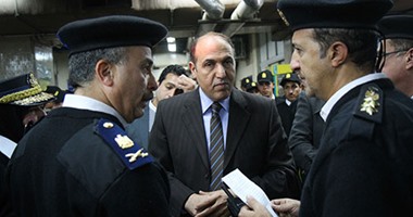 مساعد وزير الداخلية للنقل يتفقد محطة مصر للاطمئنان على التواجد الأمنى