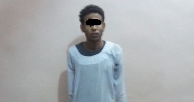 سقوط قائدى سيارتين بحوزتهما أسلحة نارية ومخدرات فى كمائن متحركة بأسوان