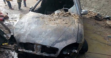 النيابة والمباحث الجنائية يعاينان حرق سيارتى ضابط السويس