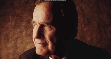 "41" الكتاب الأكثر مبيعا.. حكاية جورج بوش عن والده