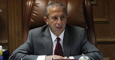 رئيس مصر للطيران للخطوط الجوية: "الوقت مش مناسب لرفع رواتب الطيارين"