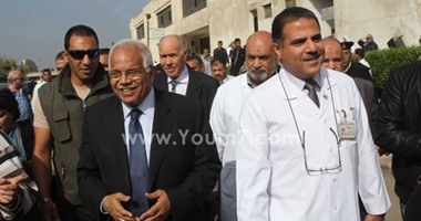 محافظ القاهرة يبدأ جولته بحى السلام بتفقد مشروع "معاً لتطوير العشوائيات"