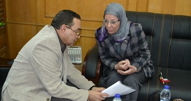 وزيرة القوى العاملة تبحث مع محافظ الإسماعيلية افتتاح مكاتب عمل جديدة