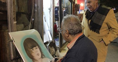 بالصور.. "مصطفى" استغل موهبته فى رسومات "ابحث مع الشرطة"