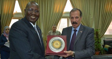 بالصور..سفير جنوب السودان بجامعة الزقازيق:أنا خريج كلية الآداب وعلاقتنا بمصر قوية