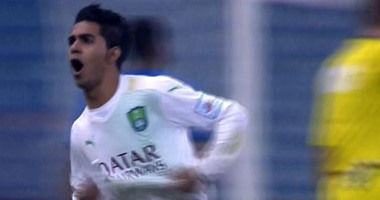 بالفيديو.. أهلى جدة يتقدم على الهلال بالشوط الأول فى قمة الدورى السعودى