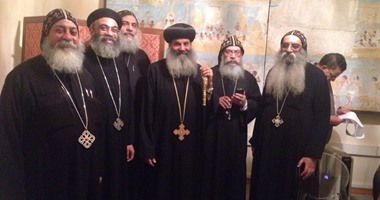 بالصور.. أساقفة الكنيسة القبطية بأوروبا يشاركون فى الانتخابات بالسفارات 