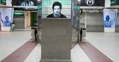 بالفيديو.. تمثال ميسى يزين محطة مترو الأنفاق فى الأرجنتين