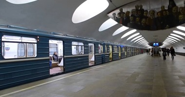بالصور.. مترو "موسكو" وسيلة مواصلات وخندق ضخم للحماية من الضربات النووية.. يحتوى على مخابئ سرية تربطه بـ"الكرملين".. وتتكون شبكته من 12 خطا و197 محطة.. و44 منها ضمن التراث الثقافى