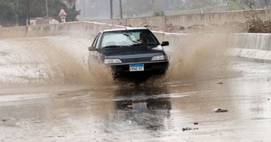 الأمطار تعطل 8 نواب عن استخراج "كارنيه" عضوية البرلمان