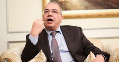 عصام خليل: عقوبه عدم الالتزام بقرارات "المصريين الأحرار " تصل للفصل