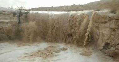 بالصور.. مدن إسرائيلية تغرق فى مياه الأمطار وإغلاق الطرق فى صحراء النقب