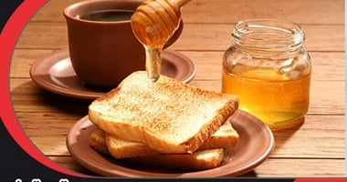 Why should expectant mothers take one tablespoon of honey daily?