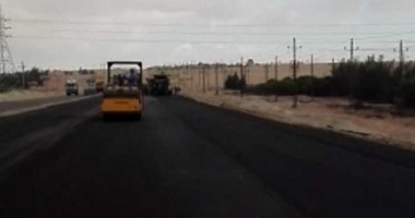 بالفيديو..الجيش يواصل رصف طريق الإسماعيلية – العوجة لربط القناة بسيناء