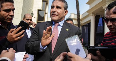 بالصور.. طاهر أبو زيد يصل مجلس النواب لاستخراج كارنيه العضوية ويلتقى الأمين العام