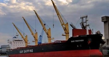 ميناء بورسعيد يستقبل سفينة روسية على متنها 28 ألف طن قمح