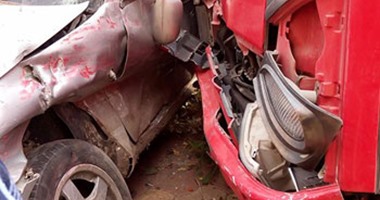 مصرع عامل وإصابة سائق فى حادث تصادم بين سيارتين بجرجا سوهاج