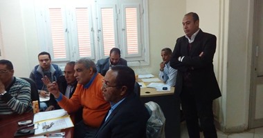 المجلس التنفيذى بمدينة الأقصر يناقش أزمات المواطنين لحلها