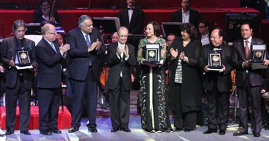 سميرة سعيد تعتذر عن حفل "مصر والمغرب" بدار الأوبرا بسبب نزلة برد