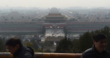 الضباب الدخانى يتسبب فى فرض قيود على المصانع فى شمال الصين