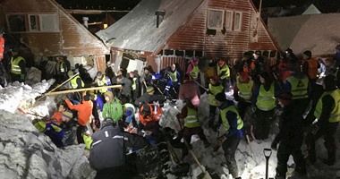 بالصور.. إصابة 6 وفقدان عدة أشخاص جراء انهيار جليدى فى النرويج