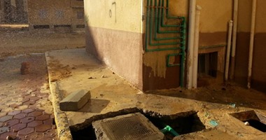 بالصور.. تسليم عمارات مدينة بدر بمواسير مياه وصرف مكسورة بحضور وزيرين