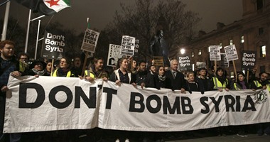 بالصور.. مظاهرة فى لندن ضد مشروع ضربات بريطانية فى سوريا