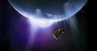 ناسا تكشف عن فيديو جديد يظهر رحلة المركبة كاسينى داخل حلقات زحل
