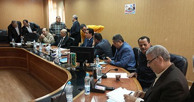 محافظ الشرقية يترأس غرفة العمليات المشرفة على أعمال الانتخابات