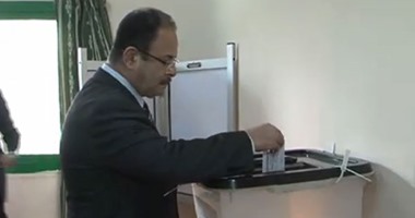 وزير الداخلية يدلى بصوته بمدينة نصر..ويؤكد:سنحمى إرادة المصريين