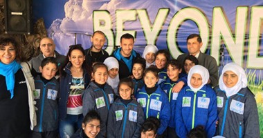 بالصور.. كاظم الساهر يزور مخيمات أطفال سوريا والعراق اللاجئين فى لبنان