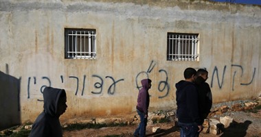 هجوم على منزل عائلة فلسطينية فى الضفة والشرطة تشتبه بمتطرفين يهود