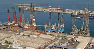 الإمارات تحبط محاولة باخرة إيرانية تهريب أشخاص ومخدرات عبر ميناء الشارقة