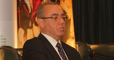 استقالة رئيس الشركة القابضة للمطارات وتعيين إسماعيل أبو العز خلفا له