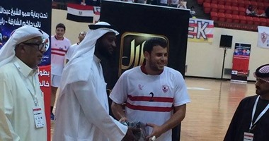 "دنجل" أحسن لاعب فى مباراة يد الزمالك أمام منتخب عمان