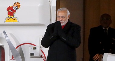 بالصور.. رئيس الوزراء الهندى يصل موسكو لعقد قمة مع فلاديمير بوتين