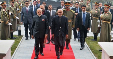 بالصور.. رئيس وزراء الهند يزور أفغانستان ويلتقى الرئيس أشرف غنى